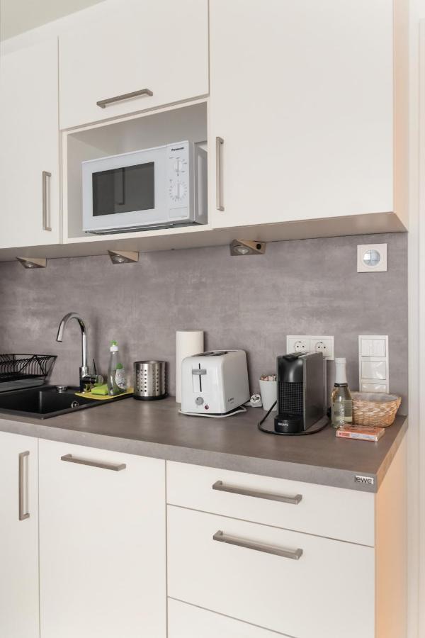 Quiet And Cozy Apartment Next To Mariahilfer Strasse And Naschmarkt With Ac, Minimum 30 Nights Vienna Esterno foto