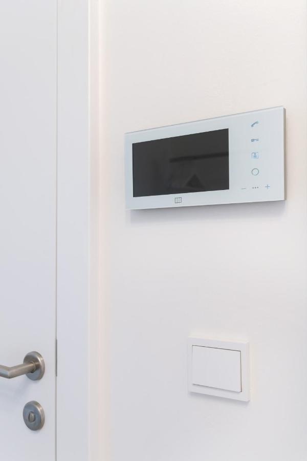 Quiet And Cozy Apartment Next To Mariahilfer Strasse And Naschmarkt With Ac, Minimum 30 Nights Vienna Esterno foto