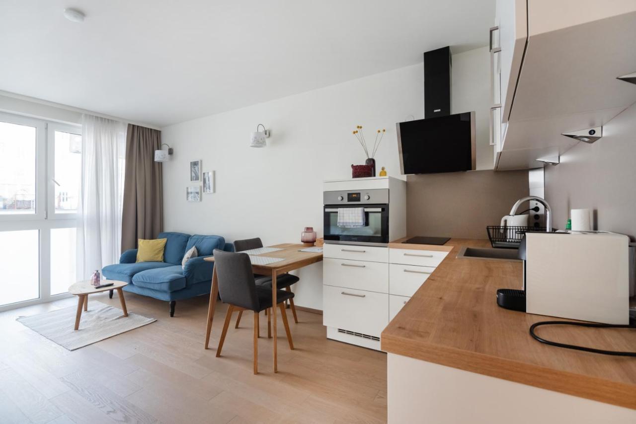 Quiet And Cozy Apartment Next To Mariahilfer Strasse And Naschmarkt With Ac, Minimum 30 Nights Vienna Esterno foto